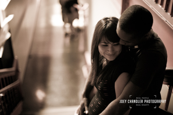 A couple kissing in the Exploratorium museum in San Francisco